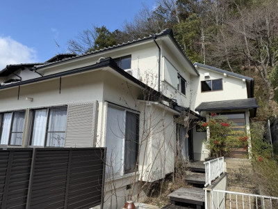 Kyoto Modern Zen Hillside Retreat